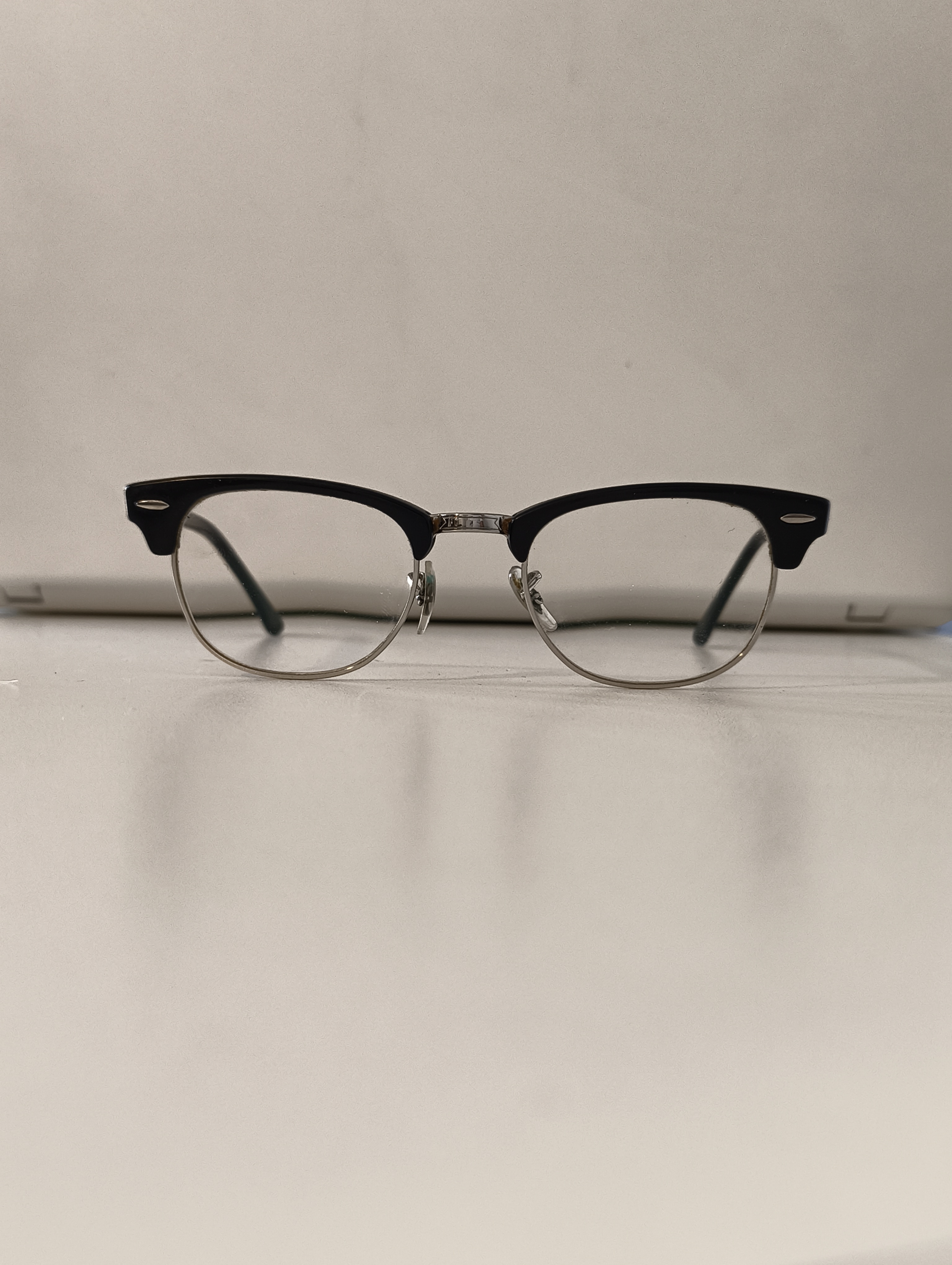 Diagram showing glasses frame stampings