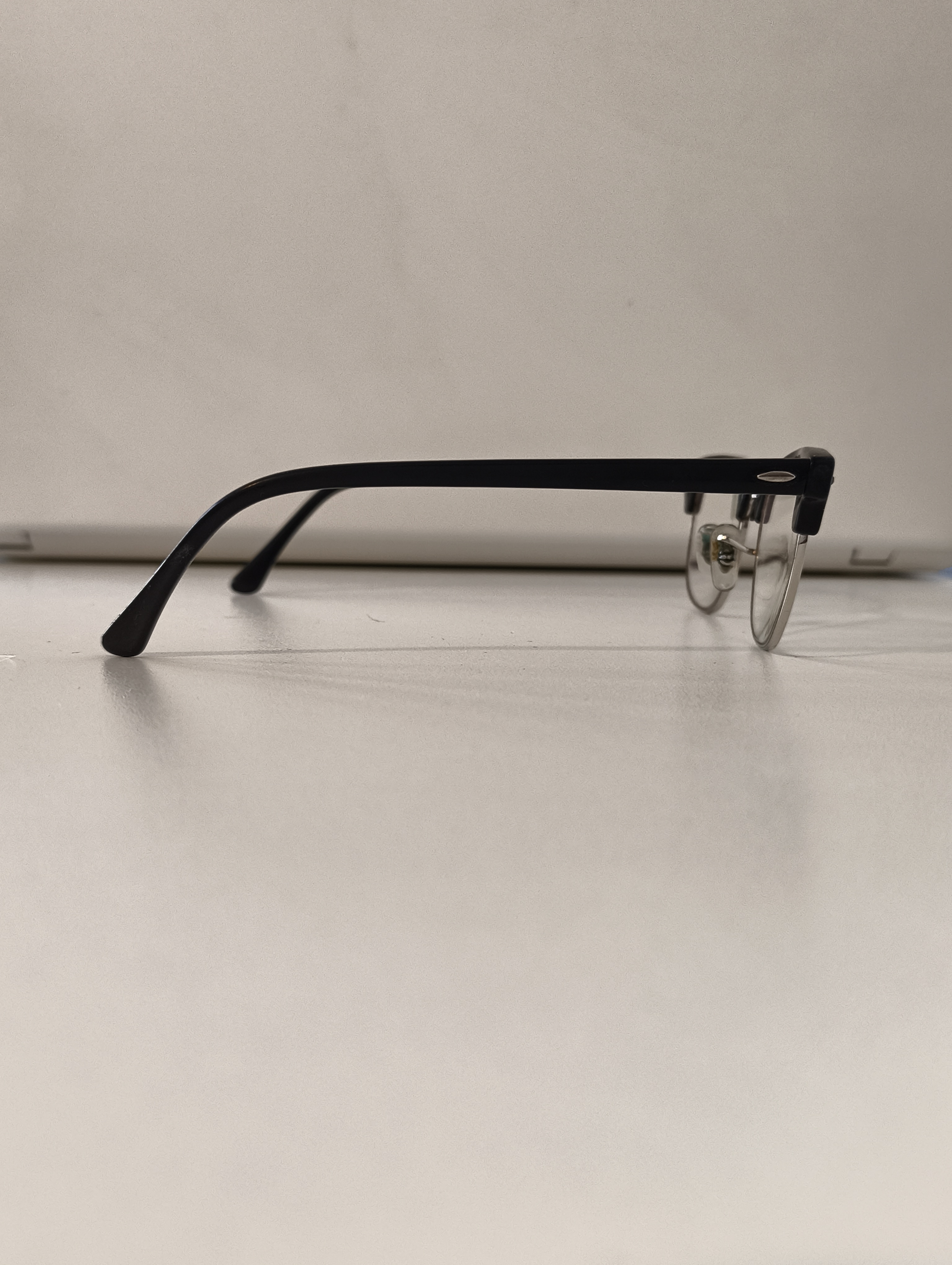 Diagram showing glasses frame stampings